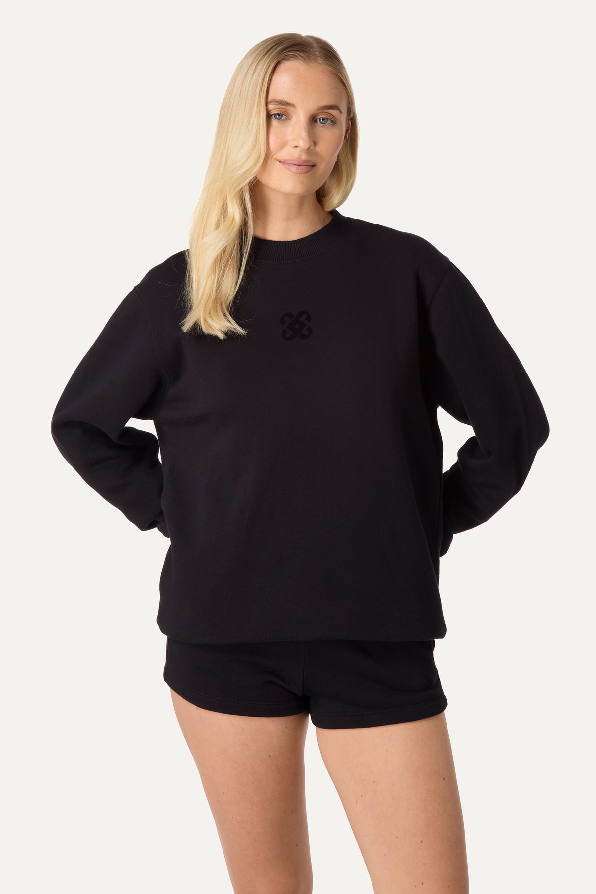 Uniform Crewneck Black
