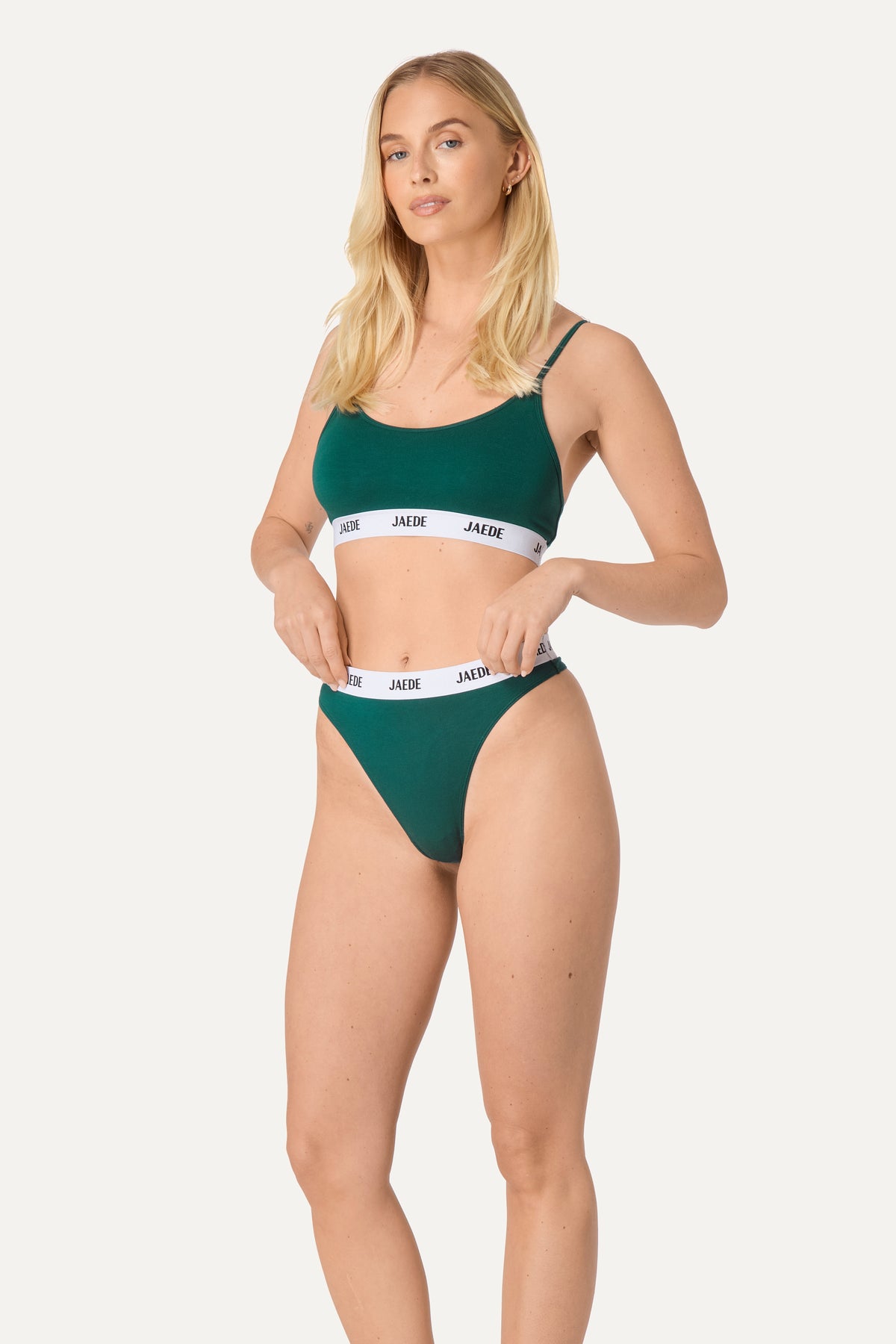 Foundation Cami Bralet