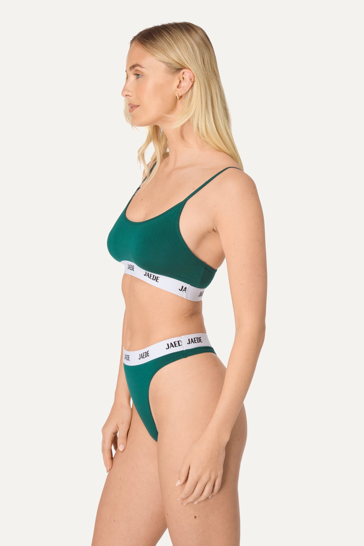 Foundation Cami Bralet