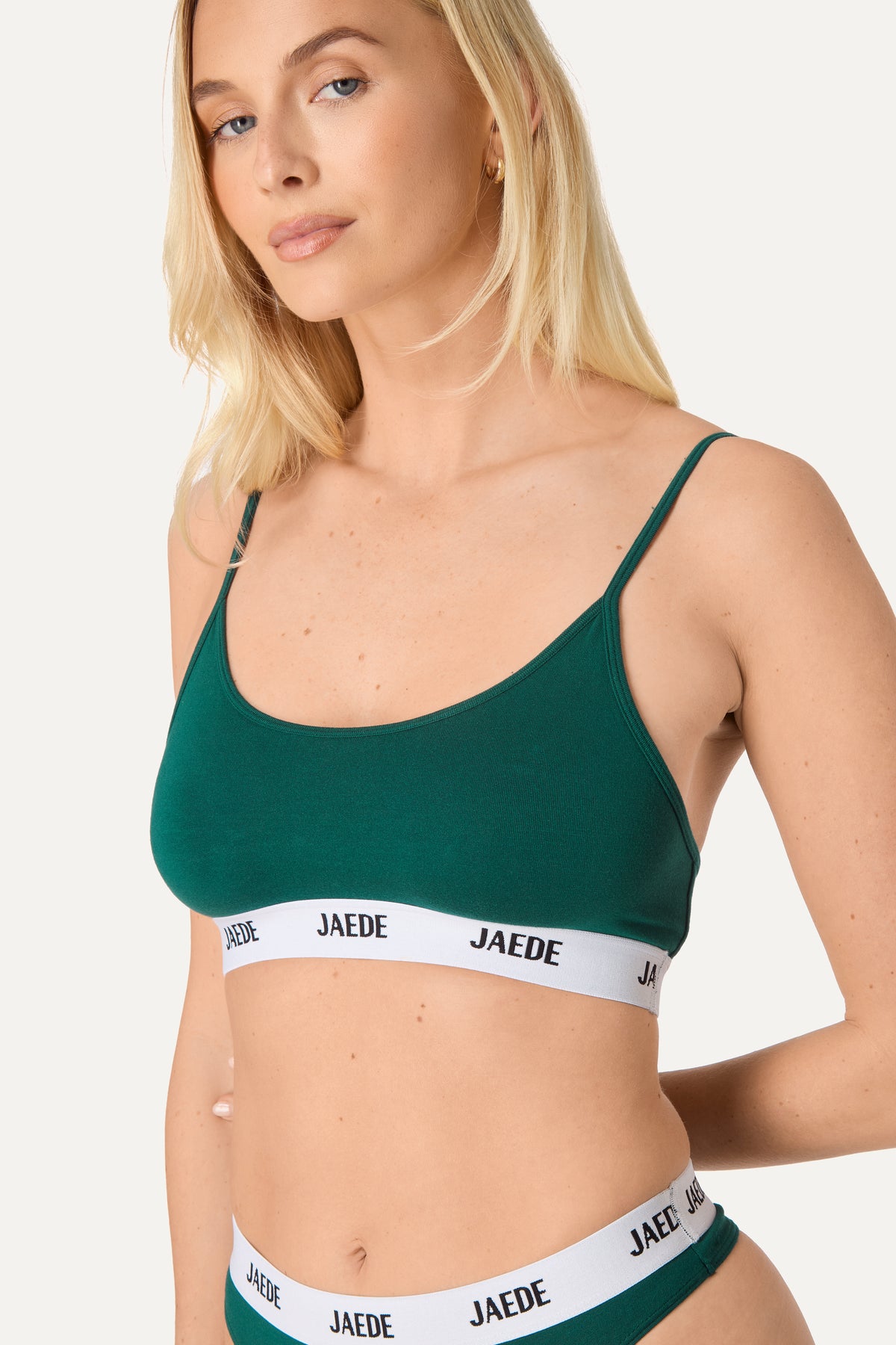Foundation Cami Bralet